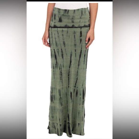 Billabong Tie-Dye Maxi Skirt in Mauve - Picture 10 of 11